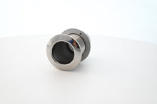 Load image into Gallery viewer, Thru-Hull NPS 1-1/2" Barb Short w/Flap