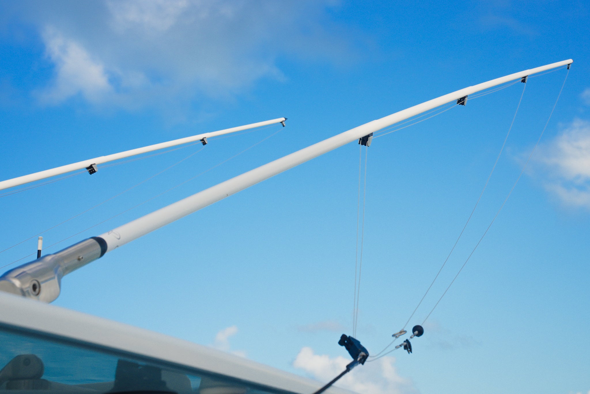Bluewater Fixed-Length Externally Rigged Carbon Fiber Outriggers (pair) 18 feet / White / 1.60" - Gemlux Bluewater | Gemlux Bluewater Fixed-Length Externally Rigged Carbon Fiber Outriggers (pair) 18 feet / White / 1.60" - Gemlux Bluewater | Gemlux