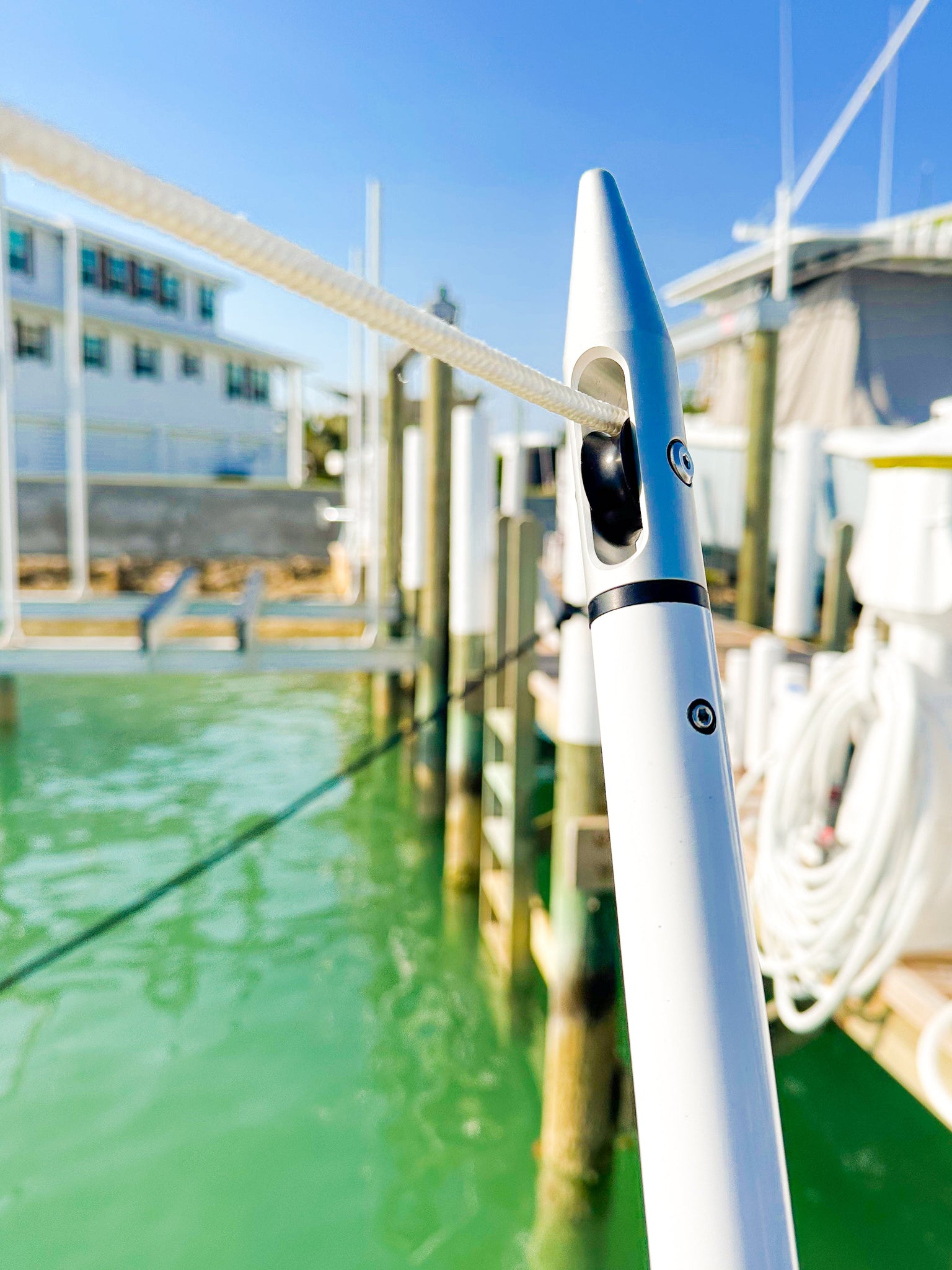 Sportfish Cockpit Shade Pole System