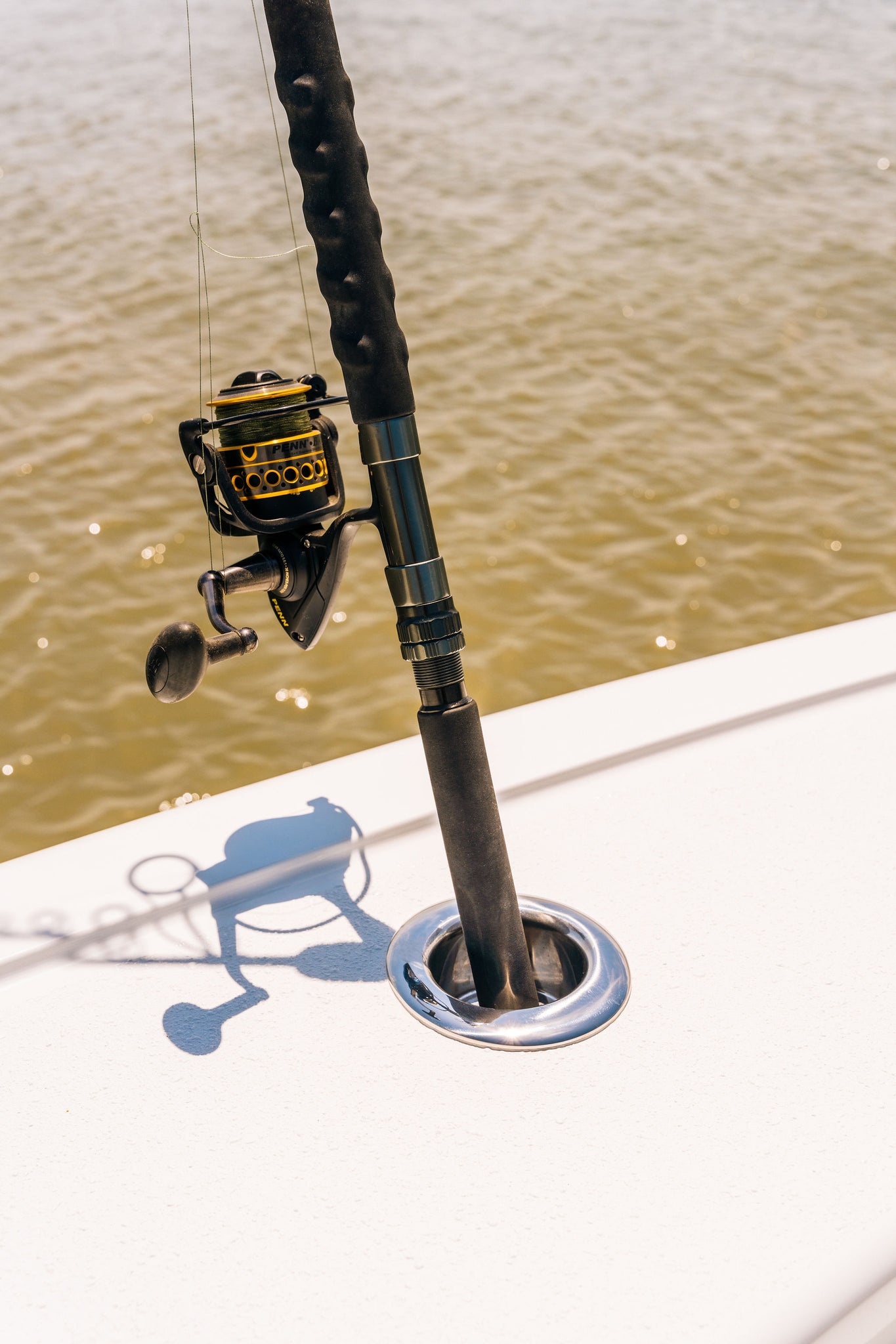 Screwless Cup And Fishing Rod Holder, 15°