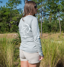 Load image into Gallery viewer, Women&#39;s Fishing Shirt with Gemlux Star Logo
